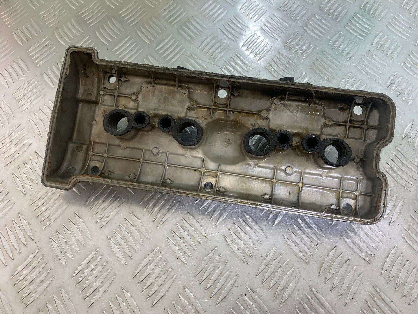 KAWASAKI ZX9R ZX9 C ROCKER COVER YEAR 1998-99 (STOCK 903)