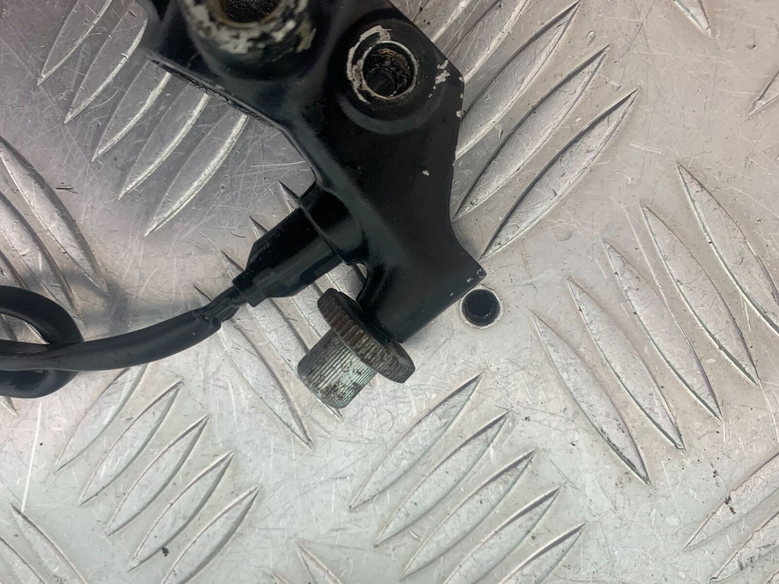 YAMAHA YS125 YS 125 CLUTCH LEVER BRACKET   YEAR 2017-2021 (CMB1053)