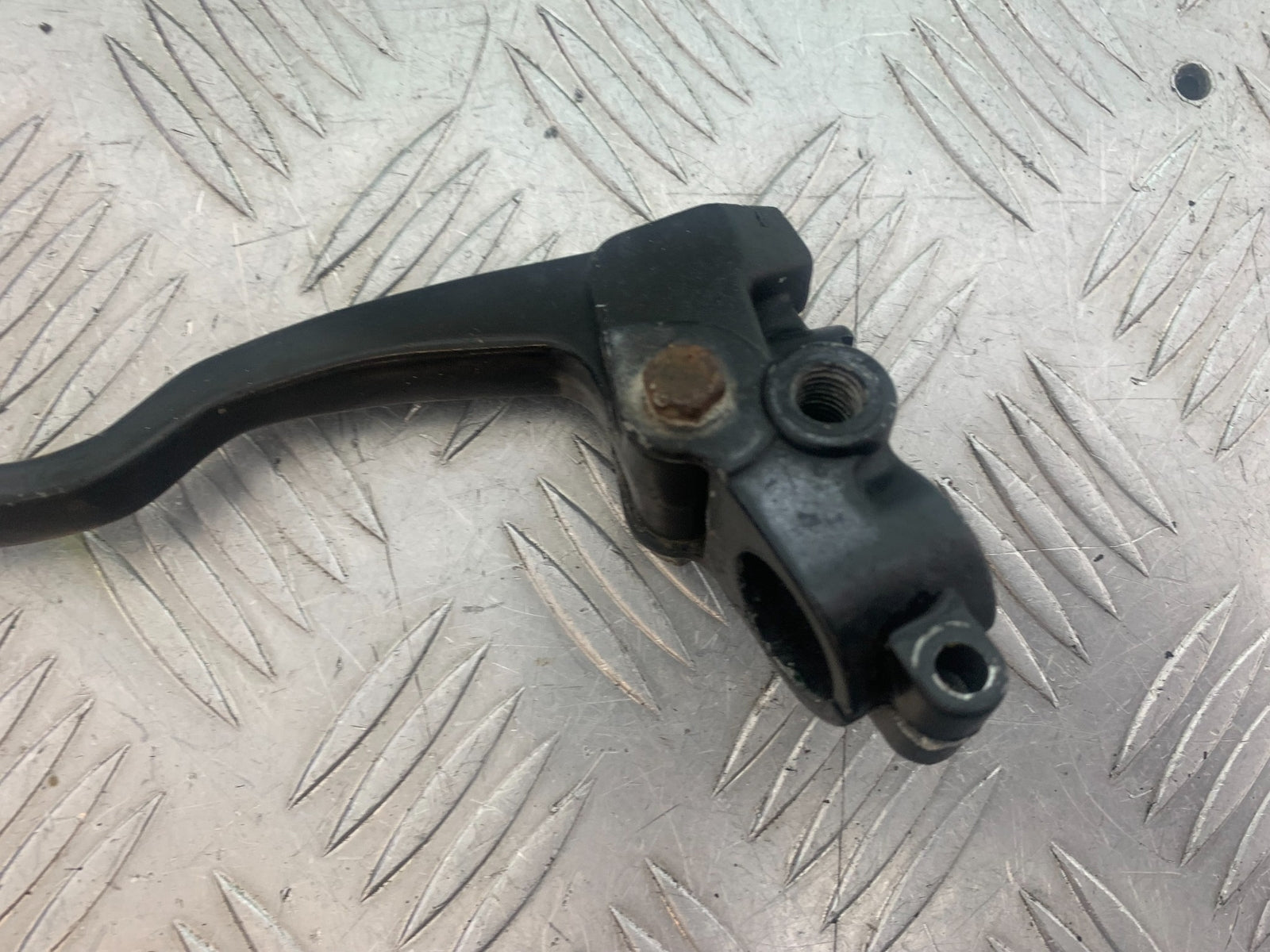 KAWASAKI GT550 GT 550 CLUTCH LEVER AND BRACKET YEAR 1984-87 (CMB1141)