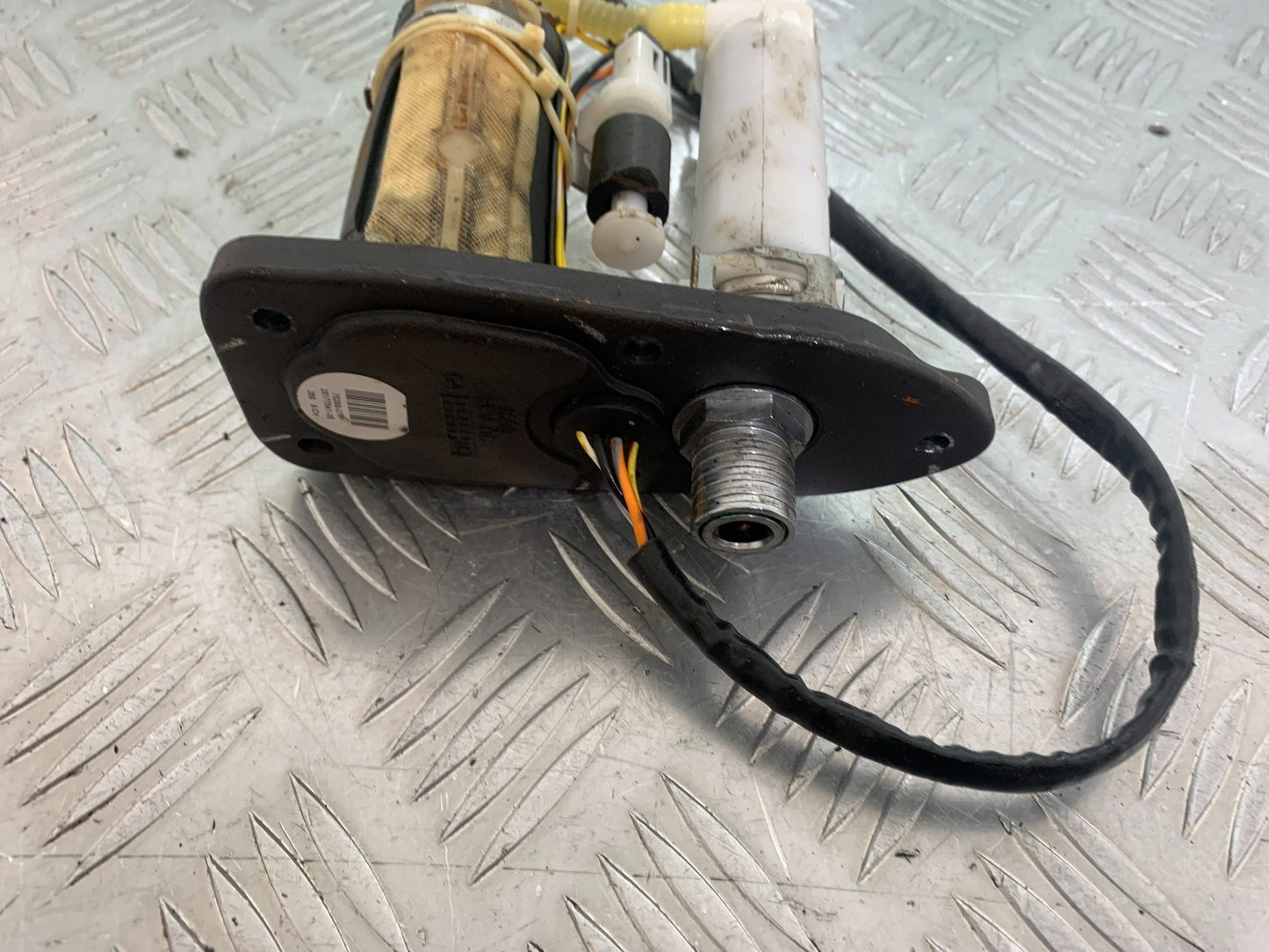 HARLEY DAVIDSON XL883 N IRON PETROL PUMP YEAR 2020  (CMB1116)