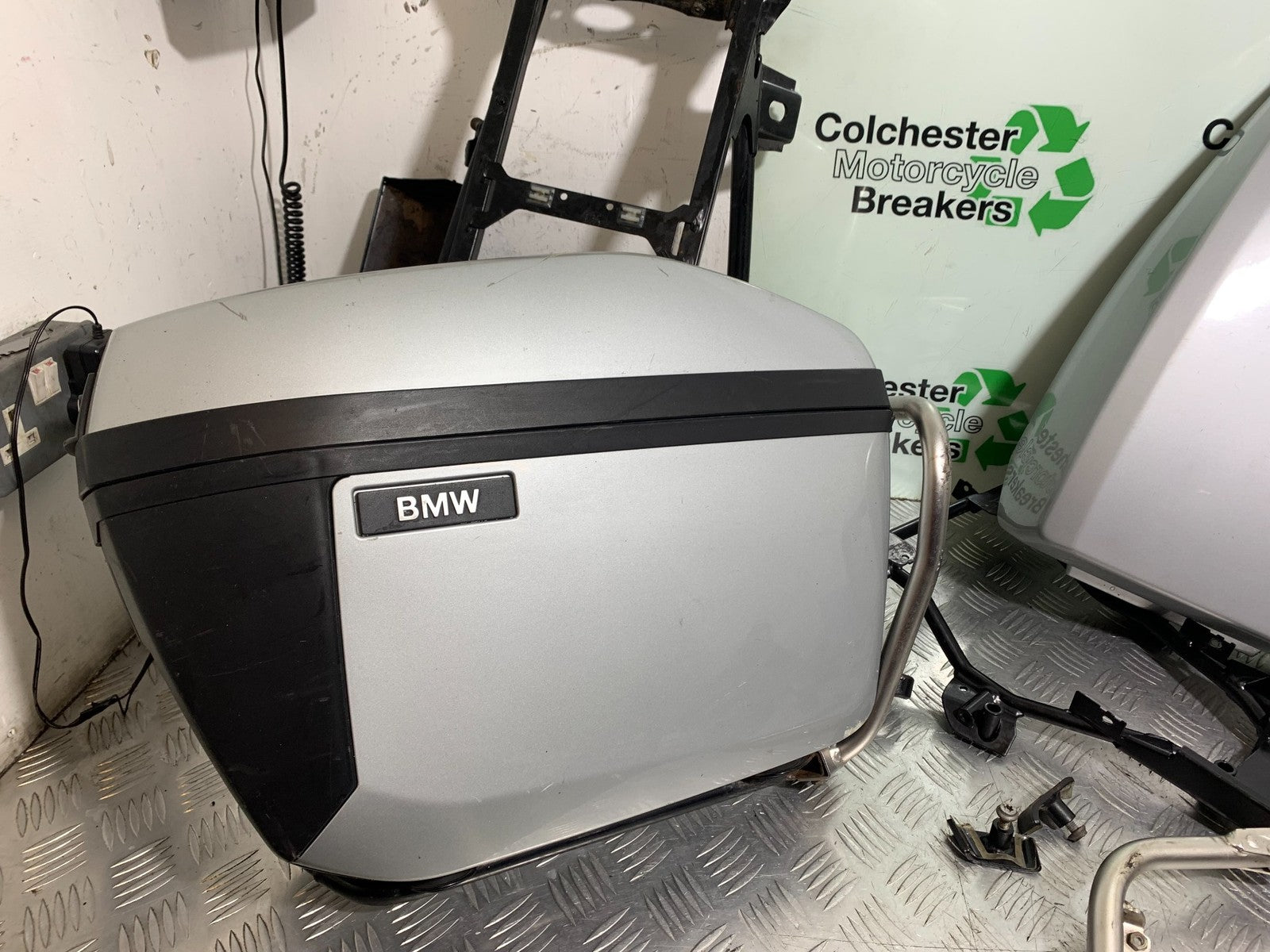 BMW F800 GT LUGGAGE PANNIERS CRASH BARS (EX-POLICE)  YEAR 2013-2017 (CMB1248)