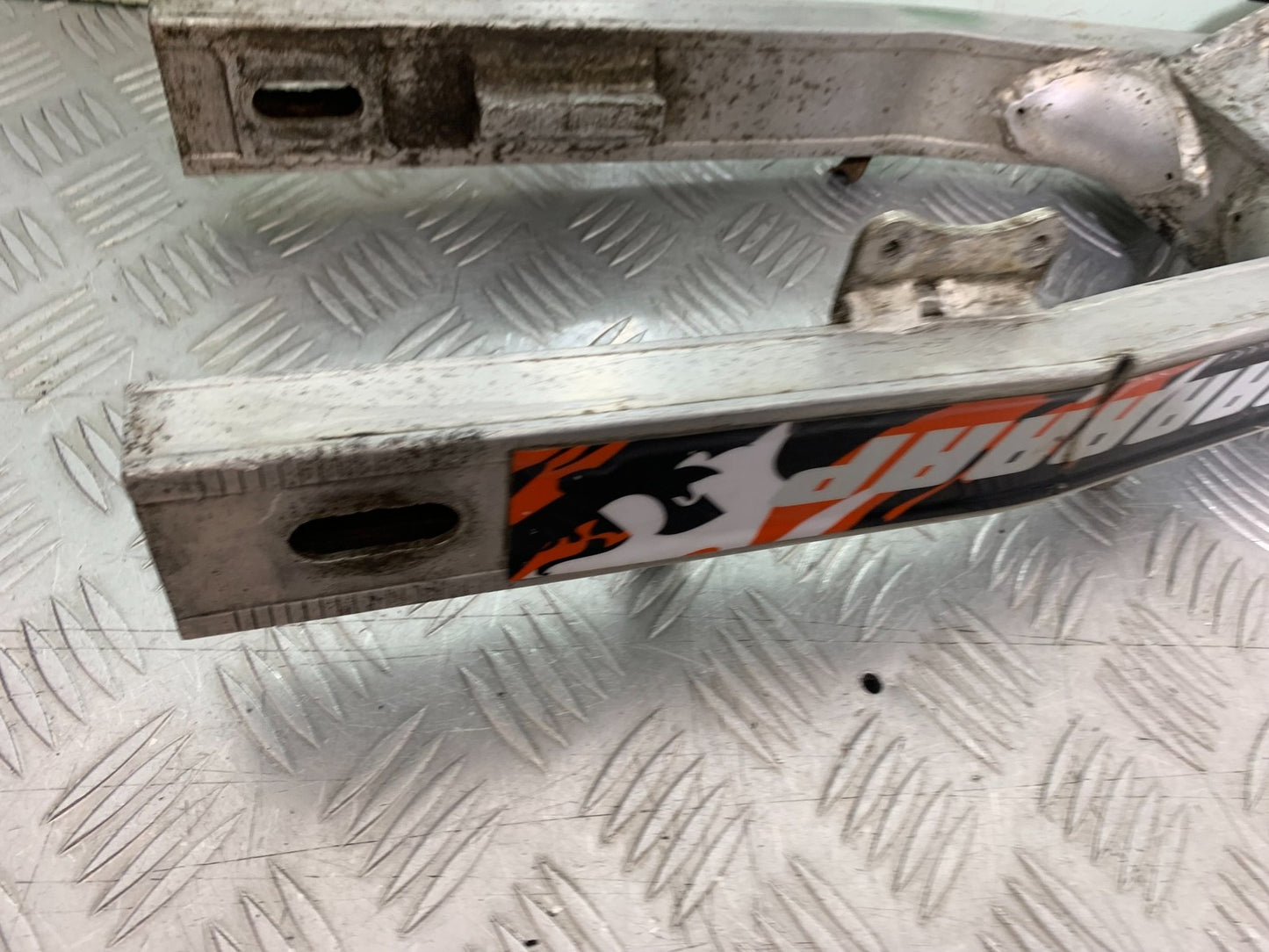 QINGQI QM125 GY-2B SWINGARM  YEAR 2016 (CMB1228)