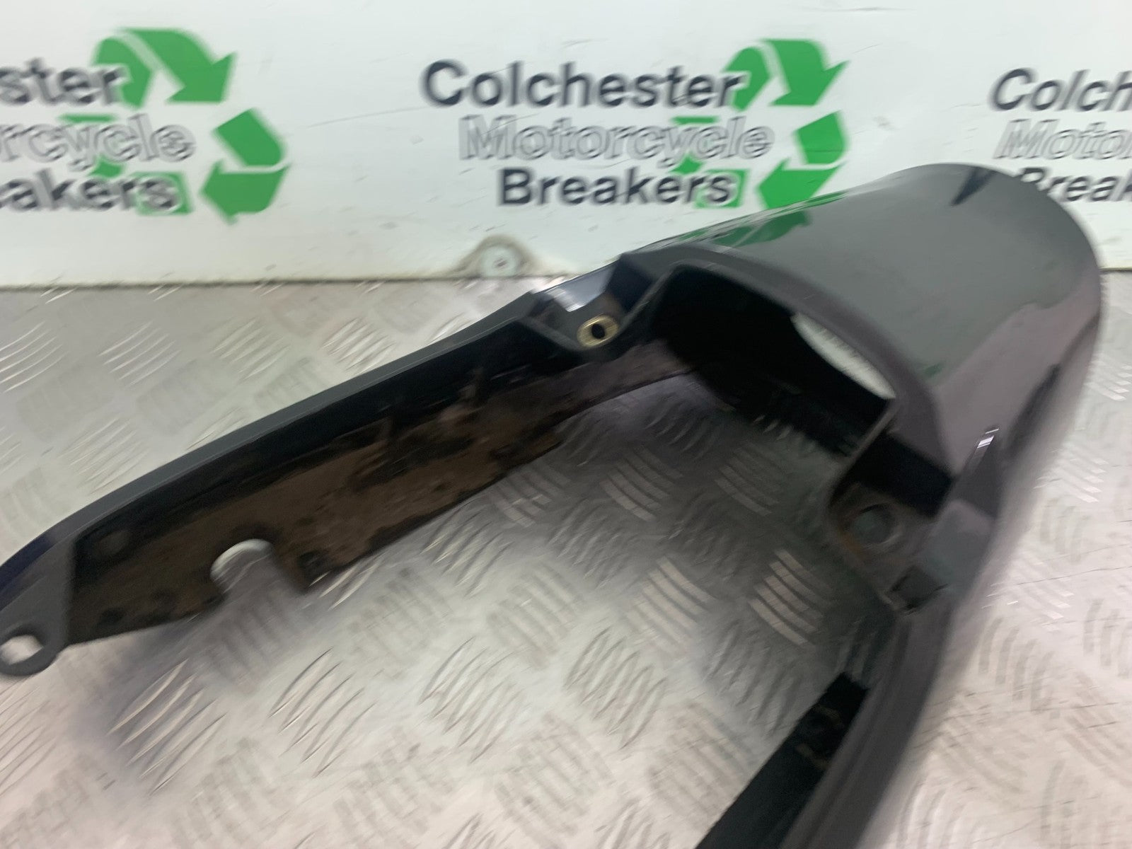 SUZUKI GSX750 INAZUMA TAIL PIECE  YEAR 1998-2003 (CMB1308)
