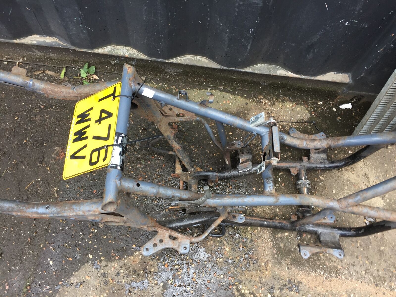 SUZUKI AN 250 BURGMAN FRAME REG LOGBOOK  YEAR 1999  (STOCK 881)