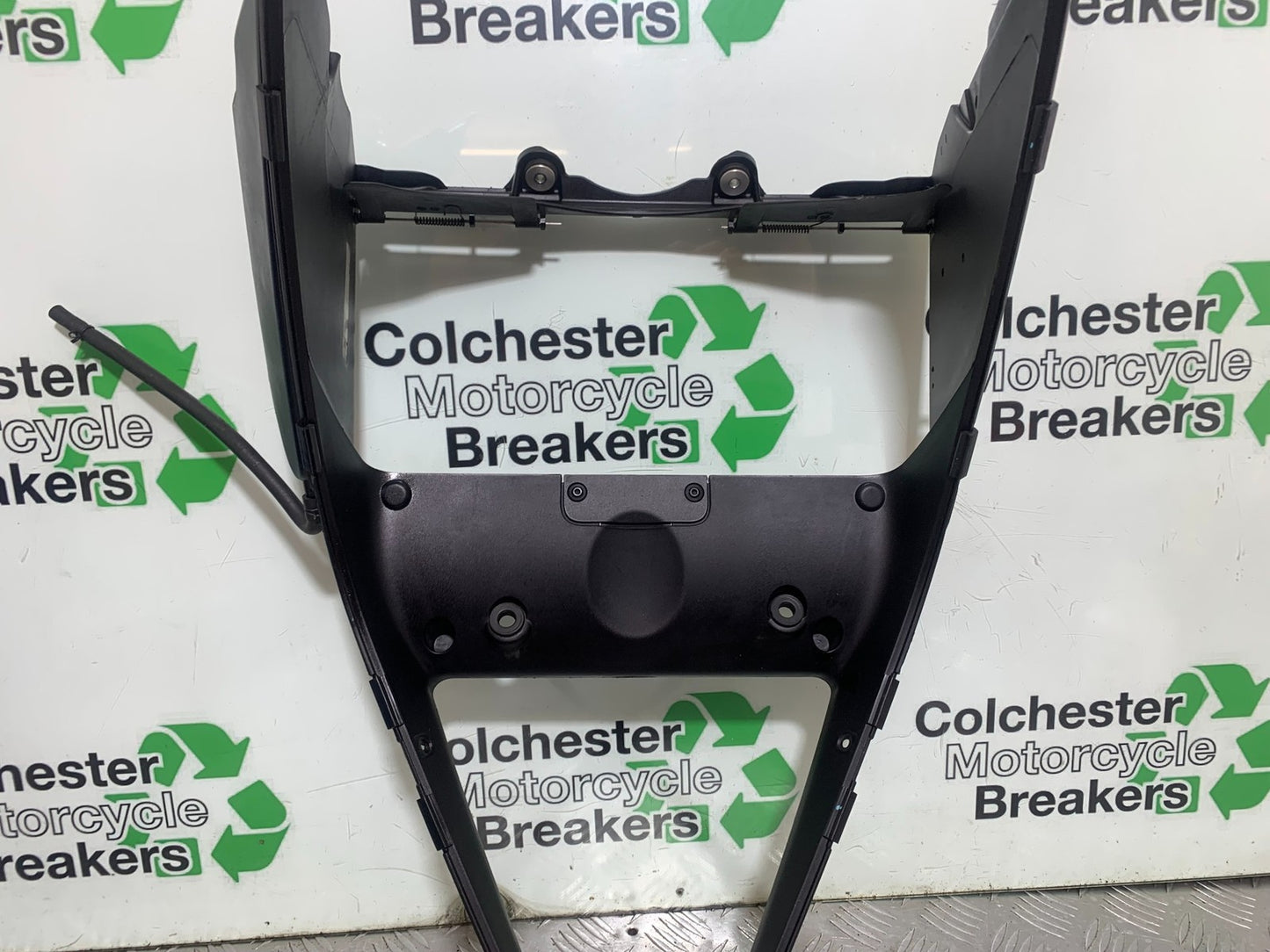 DUCATI 1299 PANIGALE FAIRING V PIECE COOLANT BOTTLE  YEAR 2016 (CMB 1187)