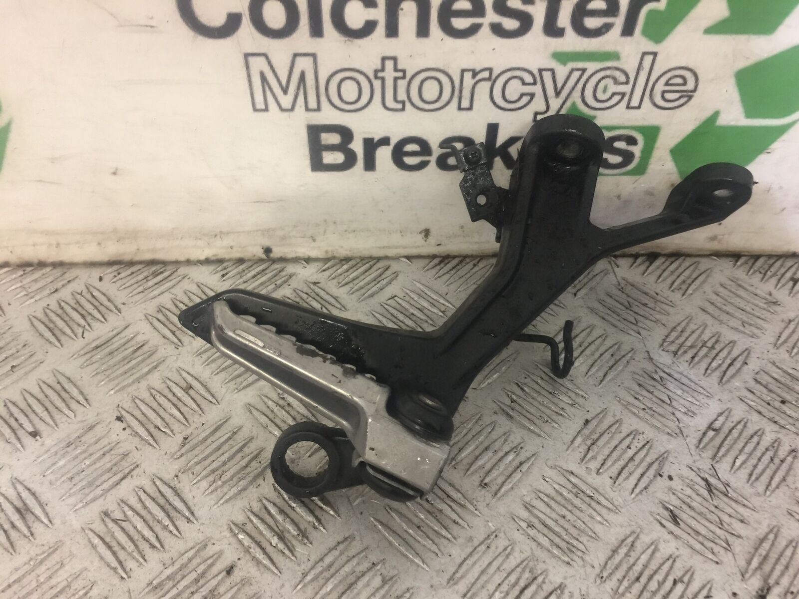 KAWASAKI NINJA 400 RIGHT REAR HANGER  YEAR 2019  (STOCK 635)
