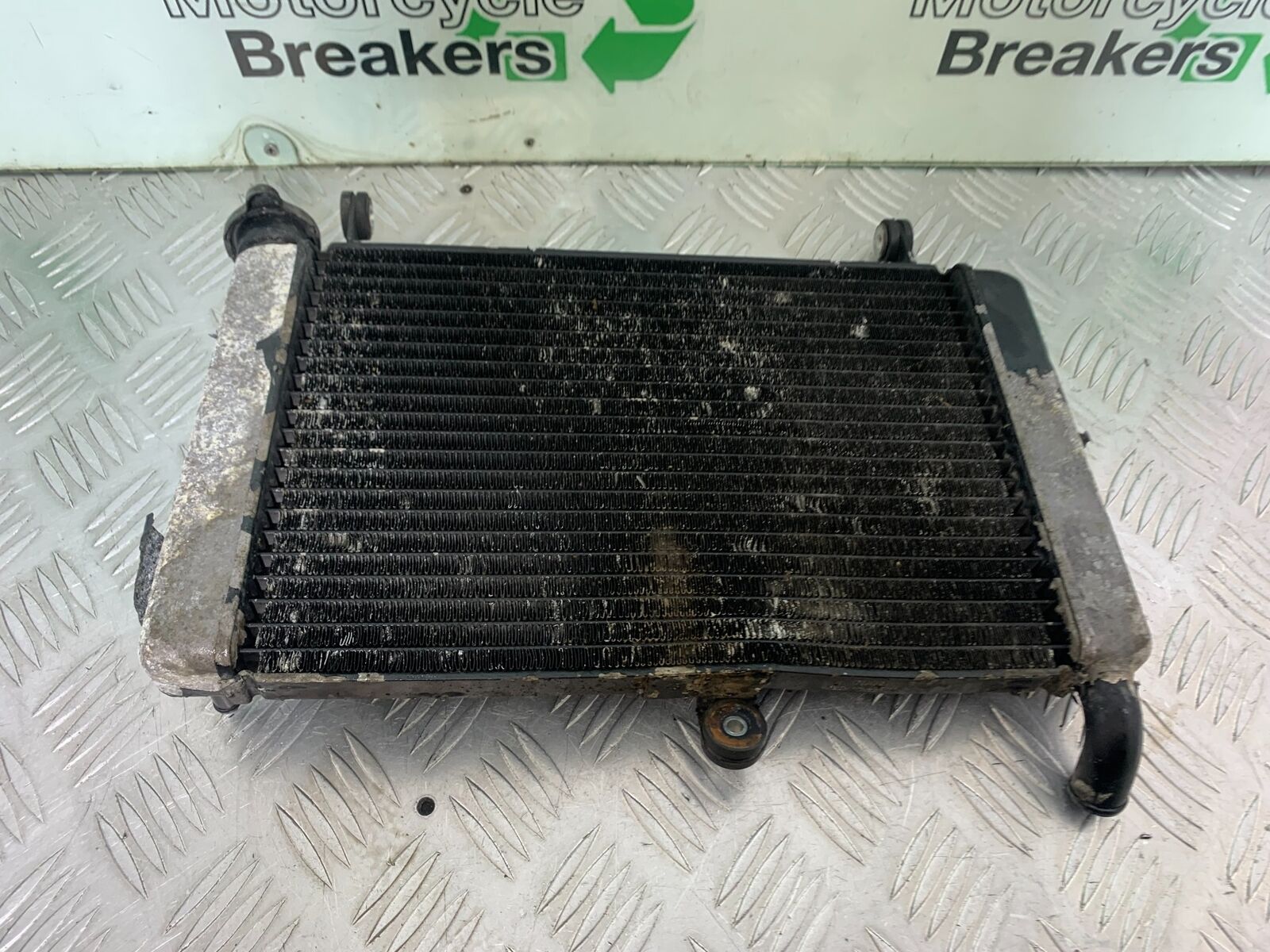 YAMAHA YZF600 YZF 600 THUNDERCAT RADIATOR  1996-2003 (CMB1105)