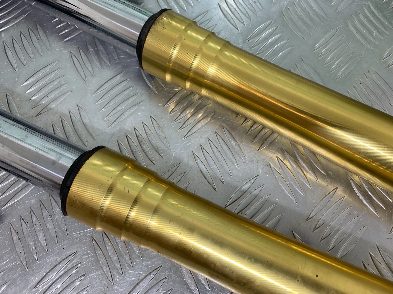 TRIUMPH TIGER 800 XC FORKS  YEAR 2011-2014 (CMB1022)