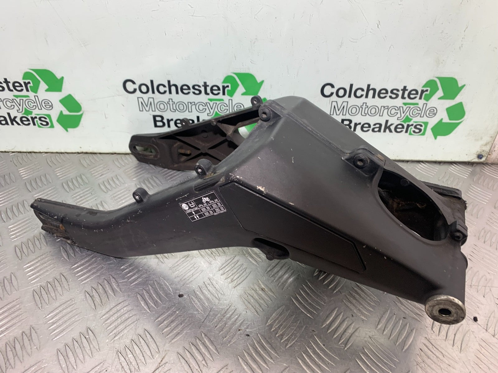 YAMAHA YZF-R125 YZF 125 SWINGARM  YEAR 2019-2022 (CMB1263)