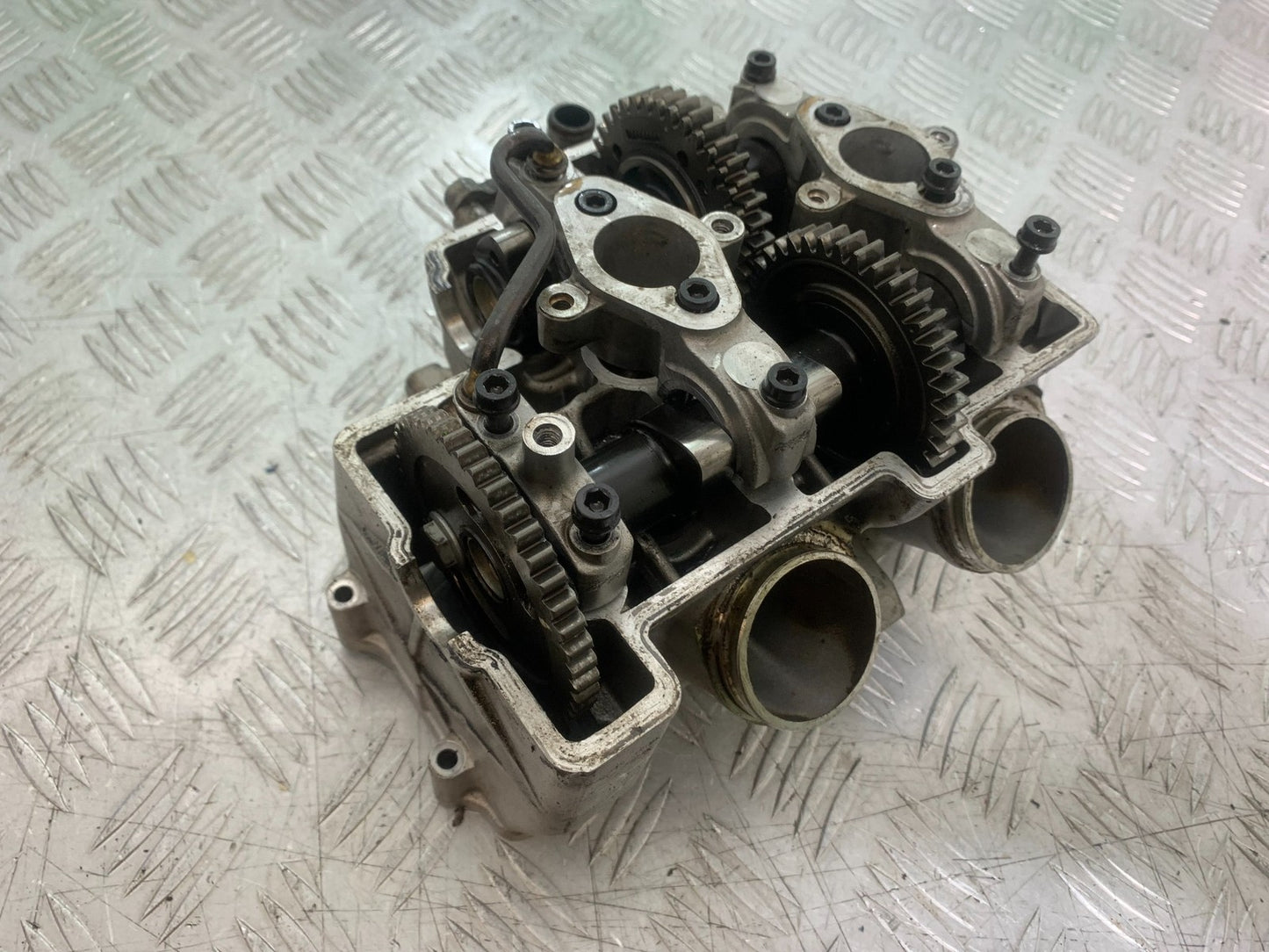 APRILIA TUONO 1000 V4 FRONT CYLINDER HEAD & CAMS YEAR 2013-2014  (CMB1239)
