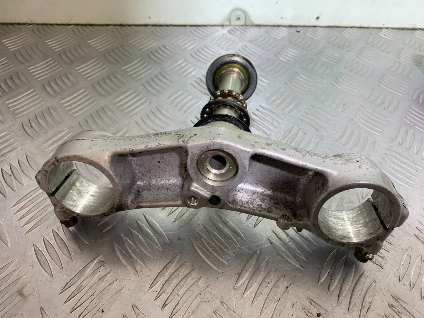 HONDA CBR 929 RRY FIREBLADE BOTTOM YOKE YEAR 2000-01 (CMB1094)