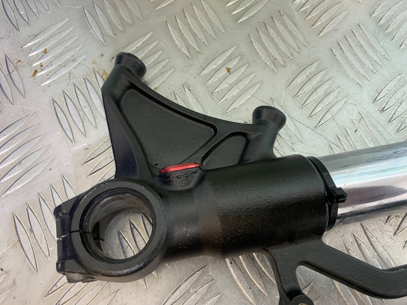 KAWASAKI ZX10R ZX 10R FORKS    YEAR 2011-2015 (CMB1154)