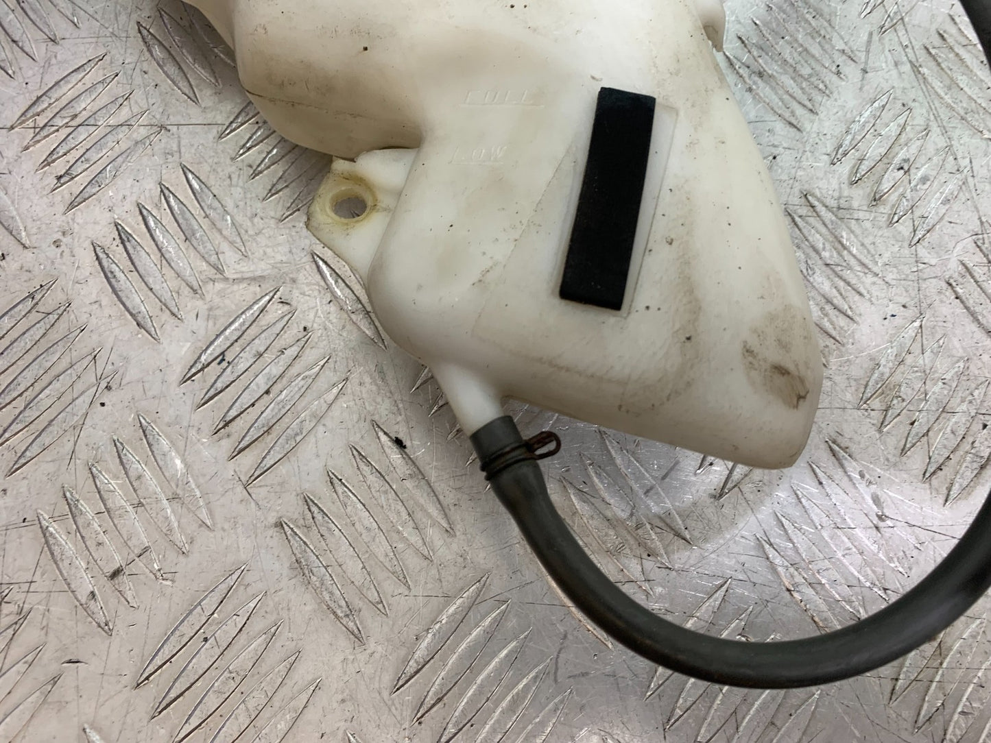 APRILIA RSV1000 RSV 1000 MILLE COOLANT BOTTLE  1998- 2003 (CMB1184)
