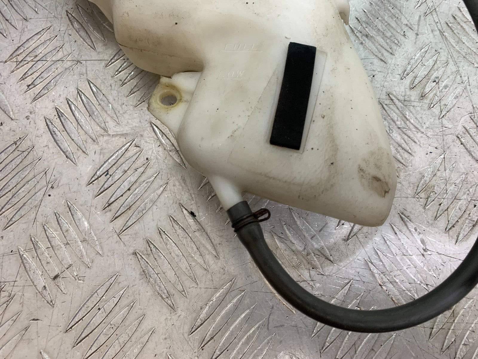 APRILIA RSV1000 RSV 1000 MILLE COOLANT BOTTLE  1998- 2003 (CMB1184)