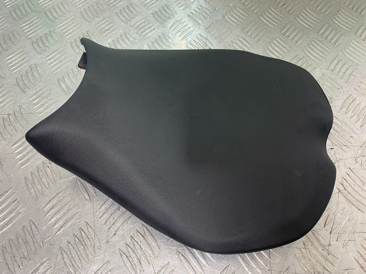 DUCATI 1198 S FRONT SEAT  YEAR 2009-2011 (CMB1219)