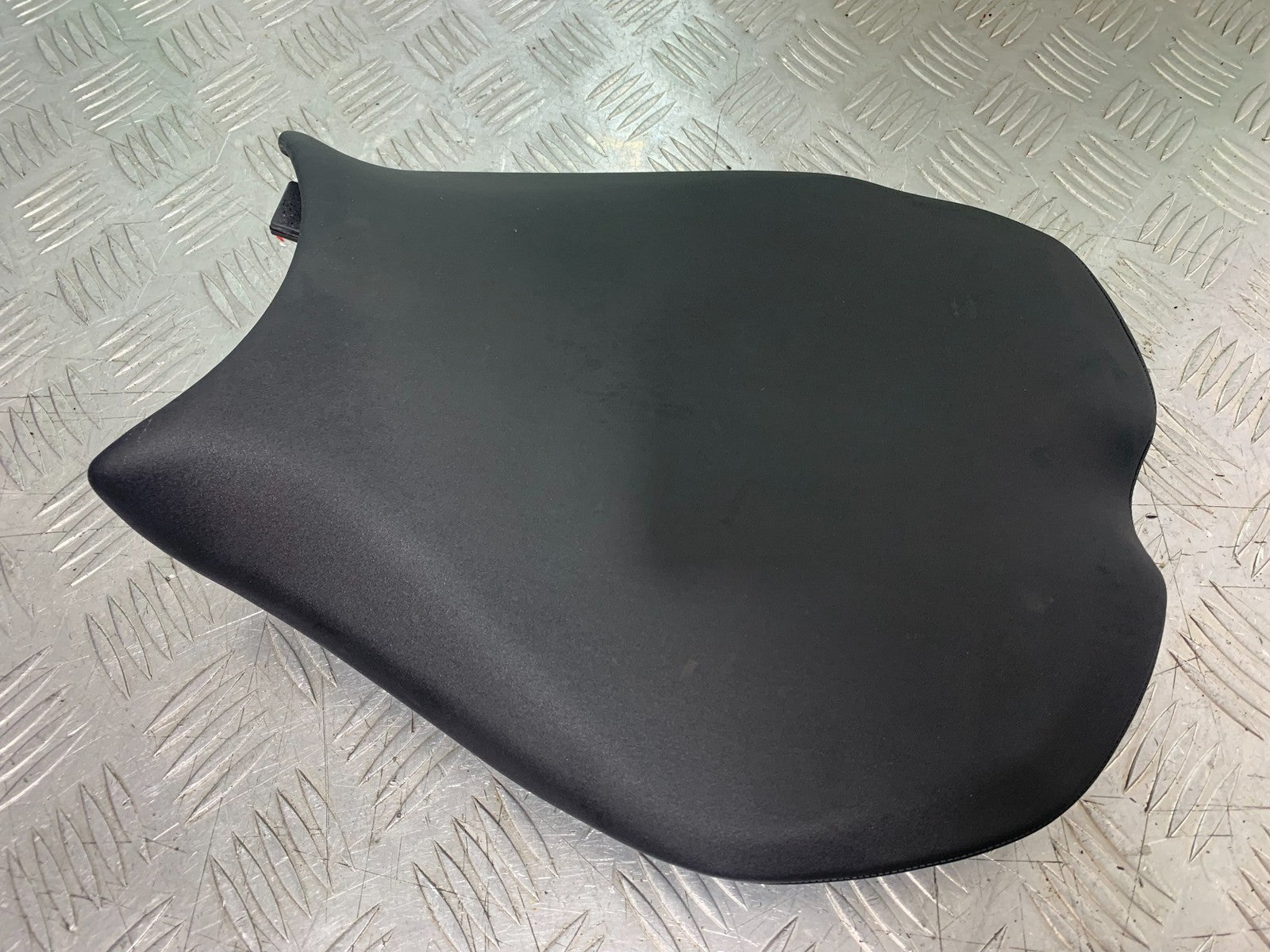 DUCATI 1198 S FRONT SEAT  YEAR 2009-2011 (CMB1219)