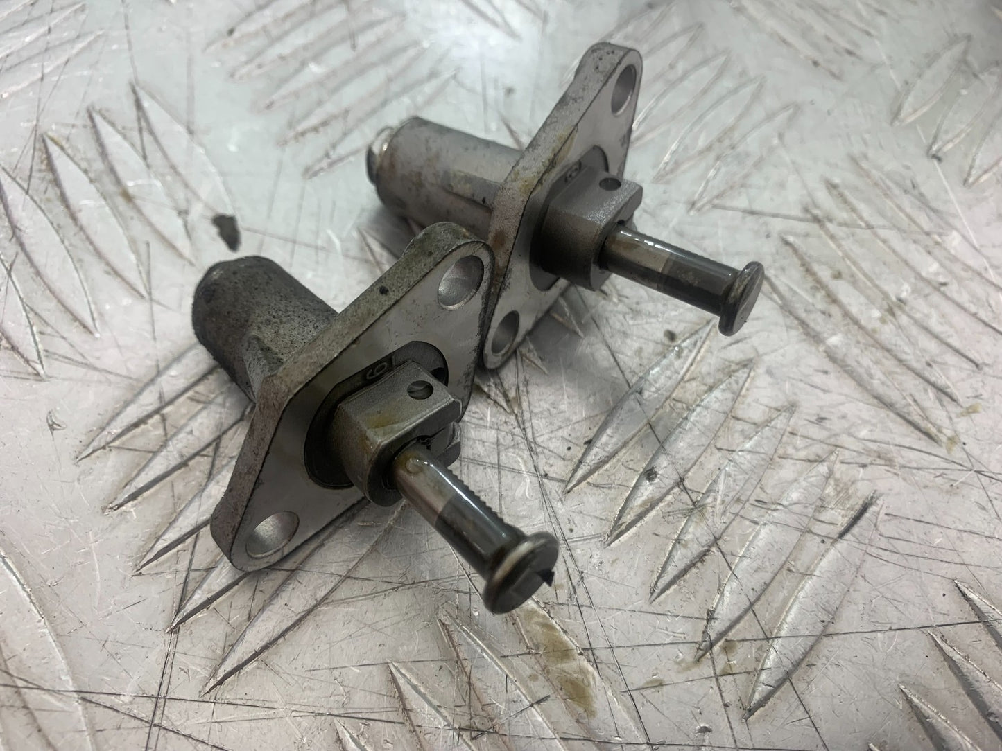 APRILIA SL750 SL 750 SHIVER CAM CHAIN ADJUSTERS  YEAR 2008-2016 (CMB1242)