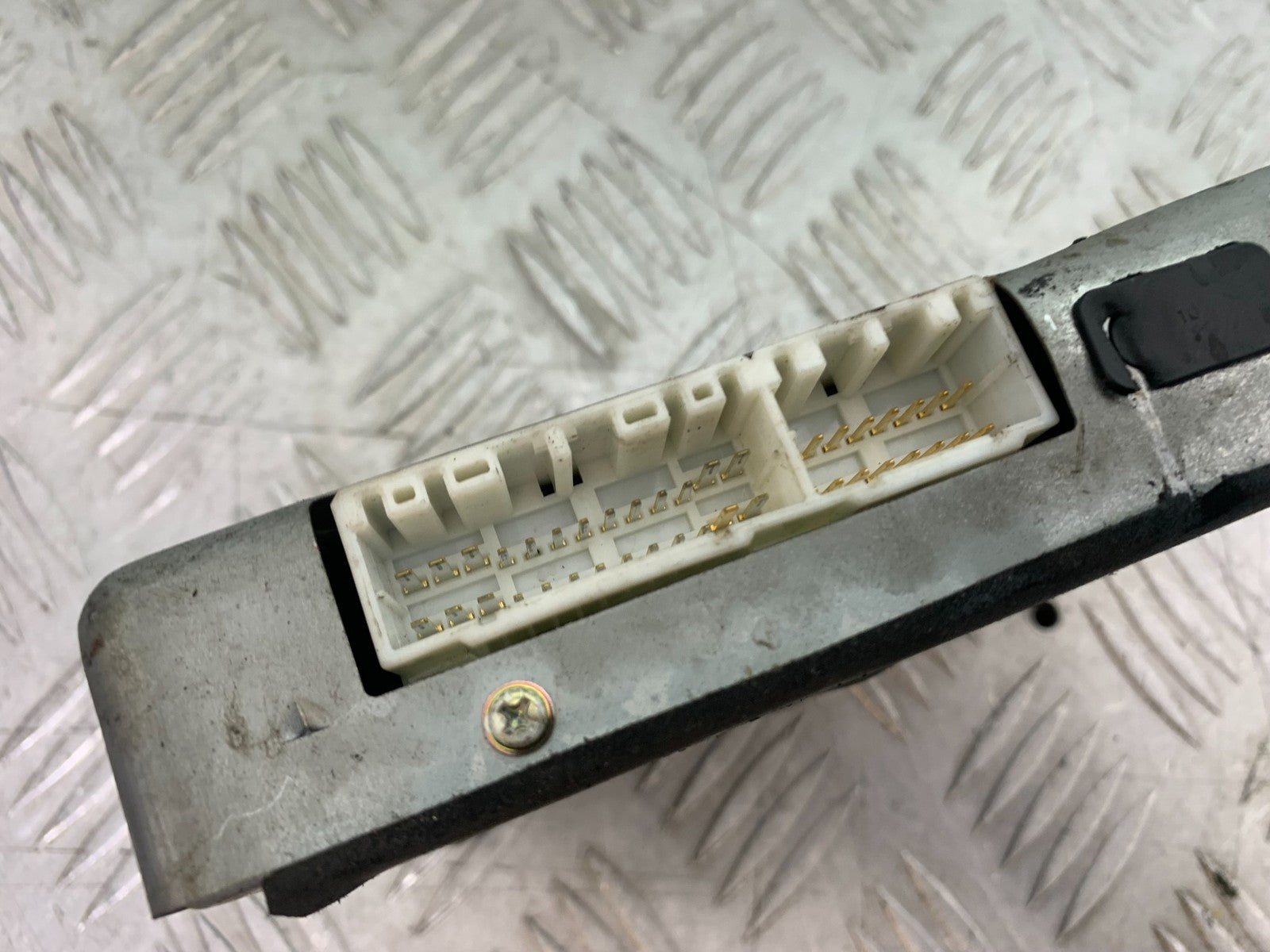 APRILIA RSV1000 RSV 1000 MILLE ECU 1998- 2003 (CMB1184)