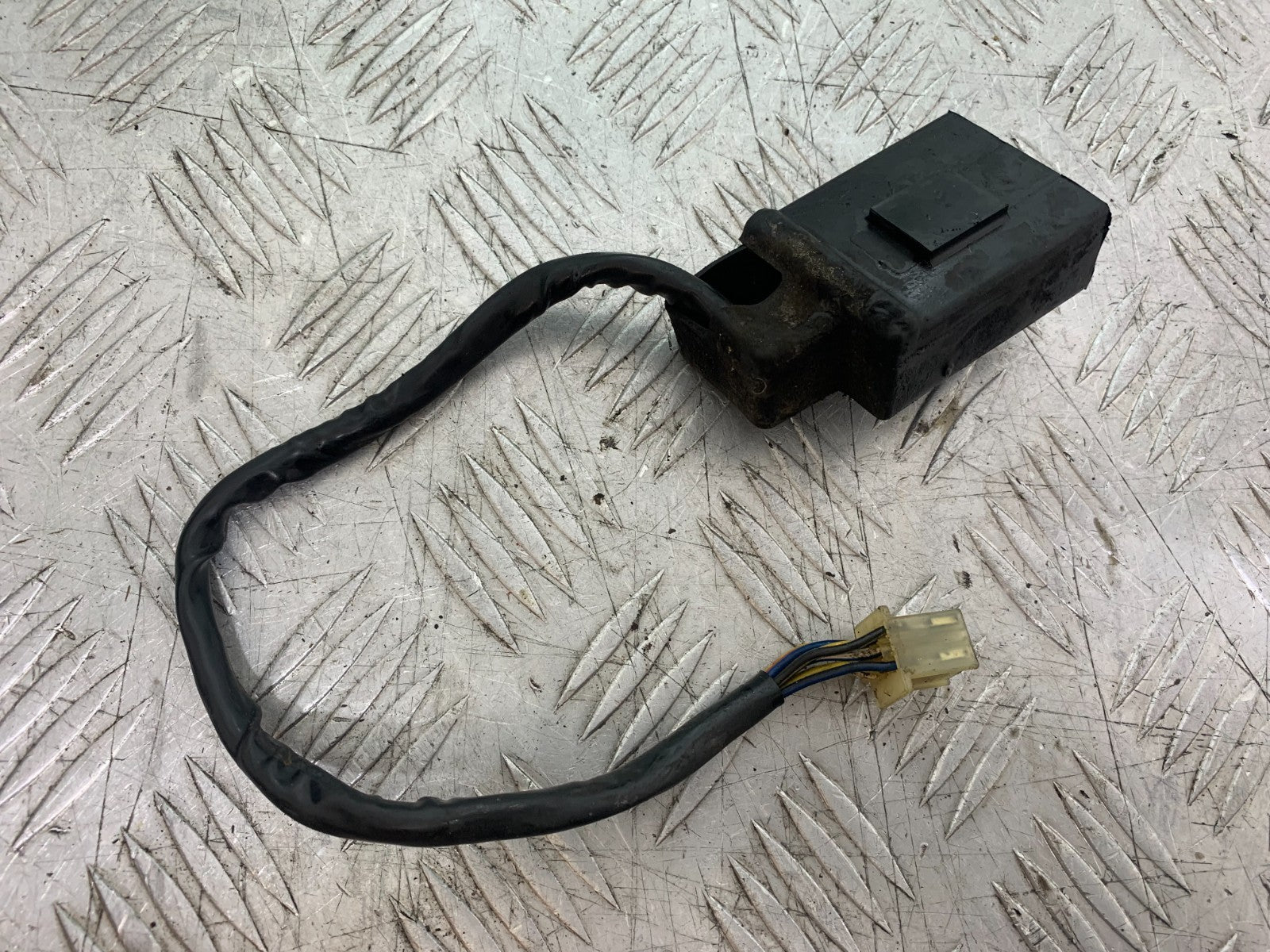 HONDA VT700 VT 700 SHADOW  RELAY YEAR 1984-85 (CMB1328)
