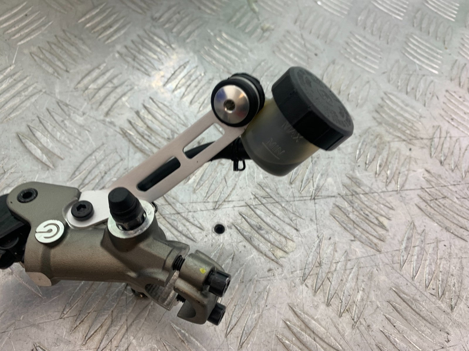 DUCATI 1198 S CLUTCH MASTER CYLINDER  YEAR 2009-2011 (CMB1219)