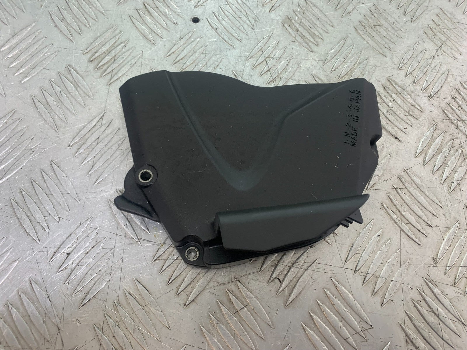 YAMAHA YZF R1 14 B BIG BANG SPROCKET COVER   2009-14 (CMB1175)