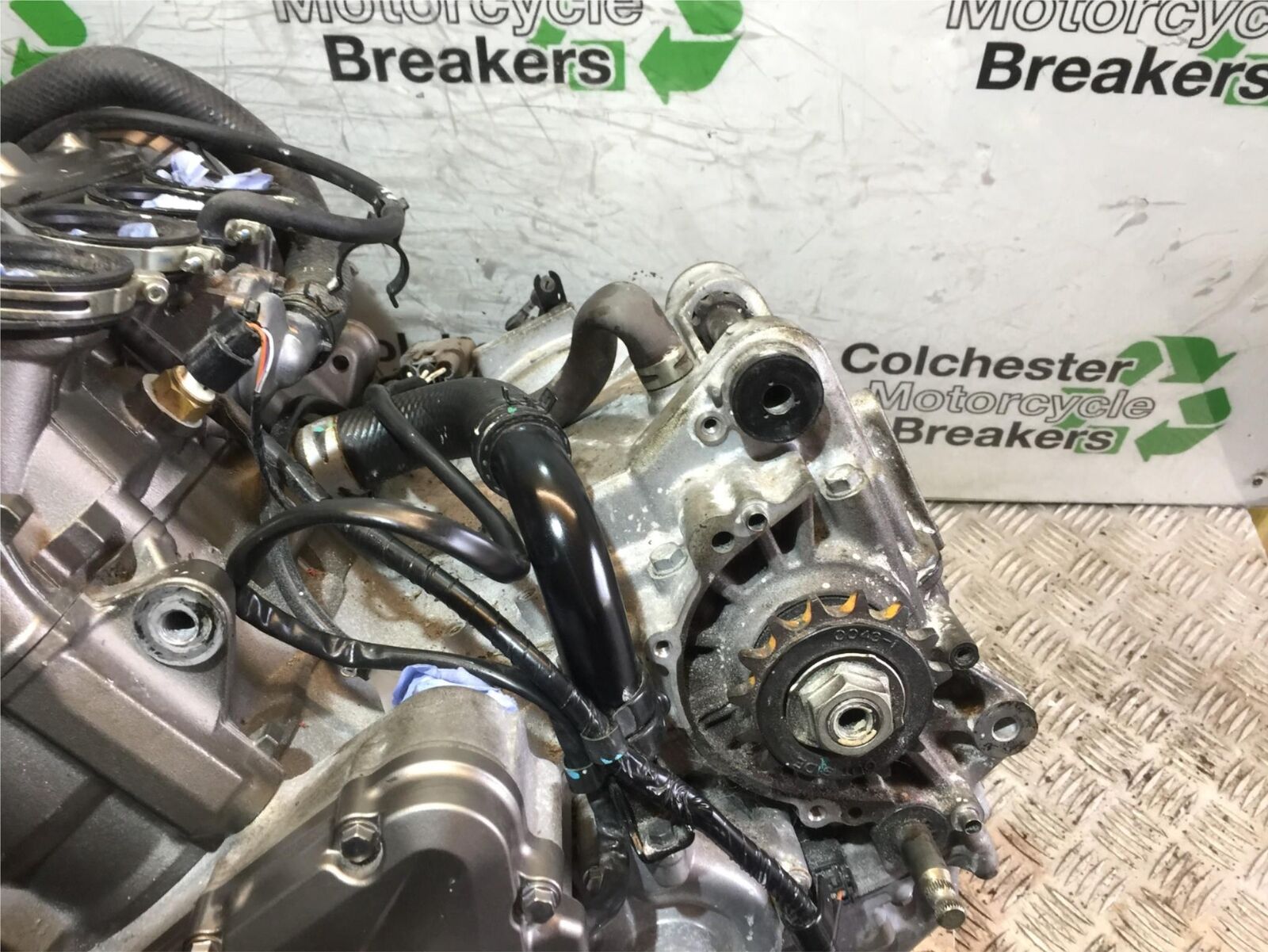 KAWASAKI VERSYS 1000 KLZ 1000 ENGINE  (STOCK 912)