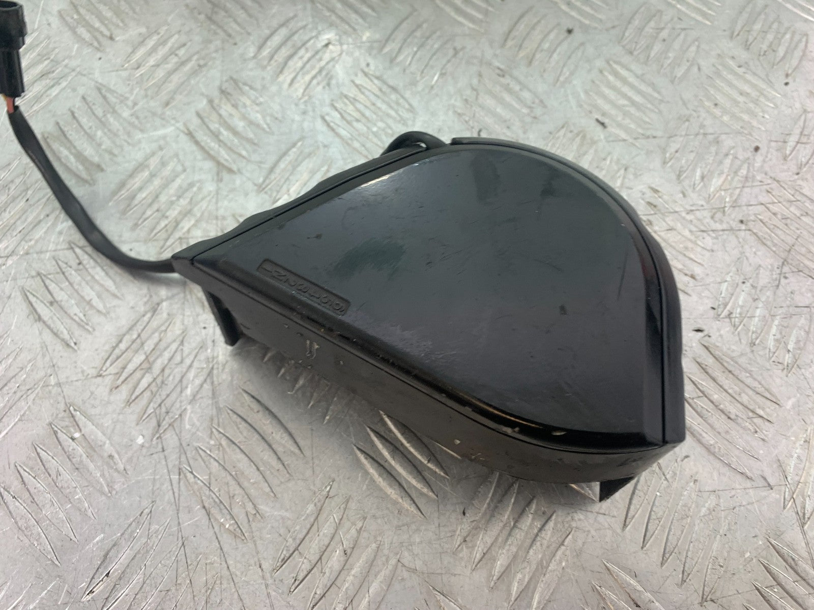 KAWASAKI Z750 Z 750 SPROCKET COVER SPEEDO SENSOR  YEAR 2004-2006  (CMB1234)
