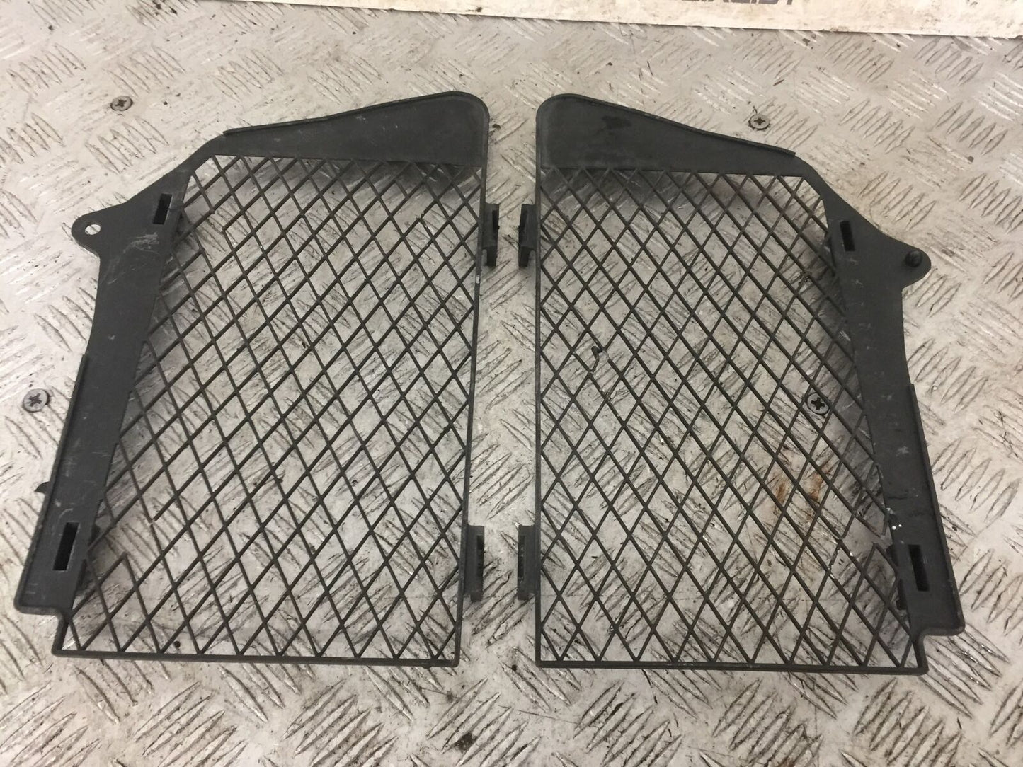 HONDA GL1800 GL 1800 RADIATOR GRILLS   YEAR 2004-10 ABS (STOCK 890)