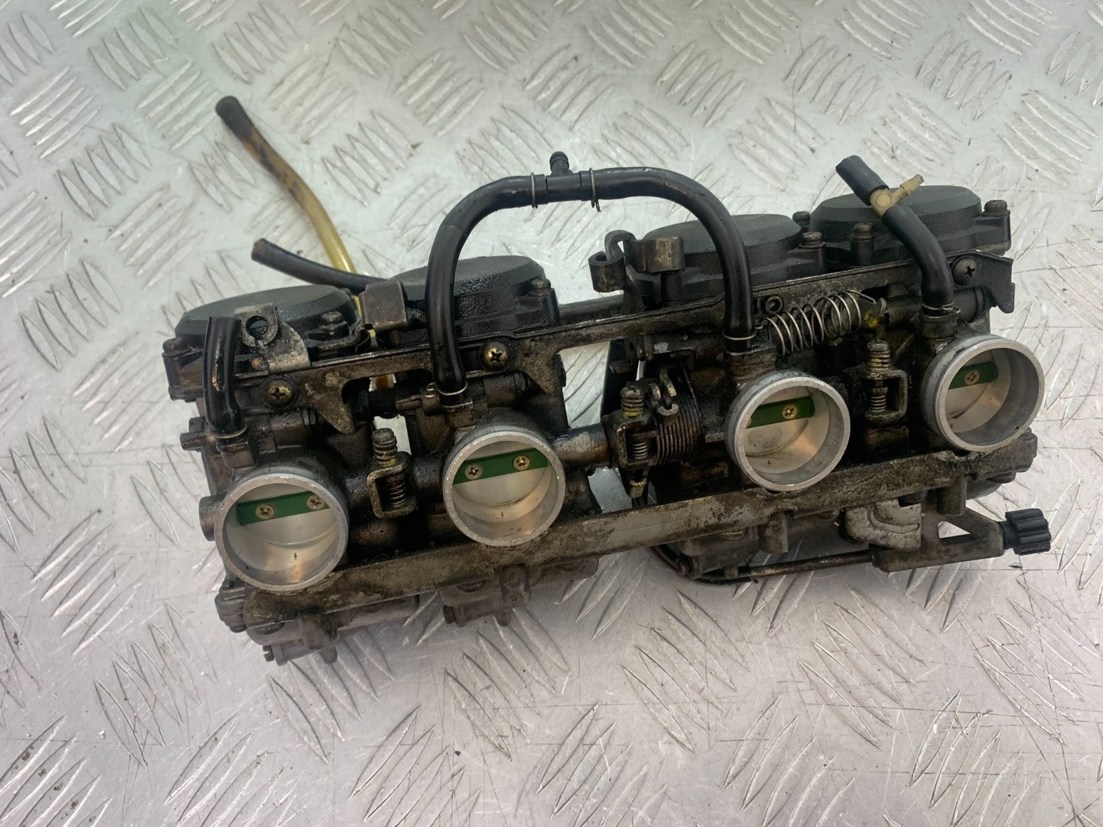 KAWASAKI GPZ600 GPZ 600 CARBS YEAR 1988-90 (CMB1258)