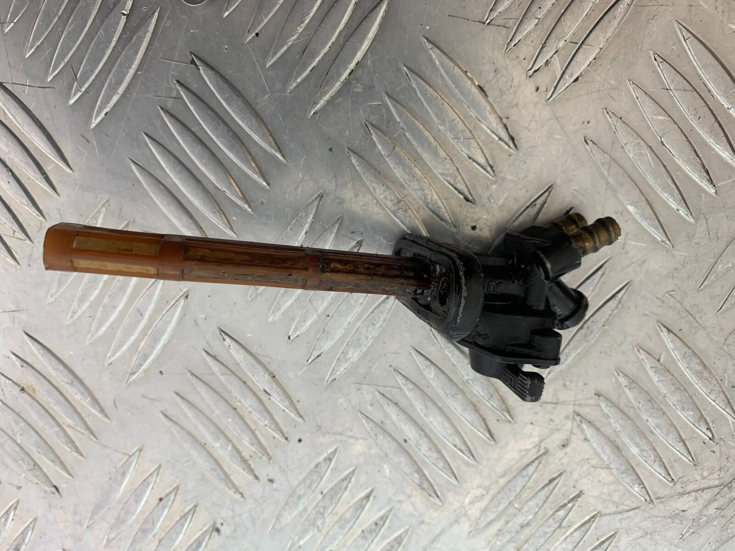YAMAHA XS1100 MIDNIGHT SPECIAL PETROL TAP   YEAR 1980-1982 (CMB1122)