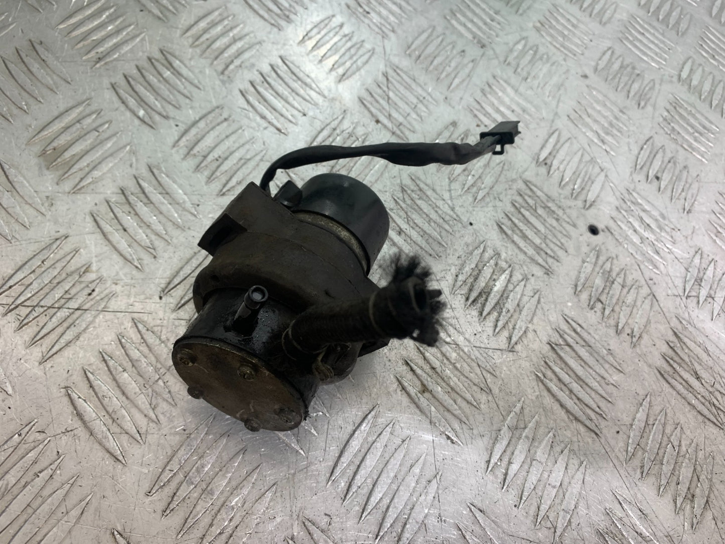 HONDA VT700 VT 700 SHADOW PETROL PUMP  YEAR 1984-85 (CMB1328)