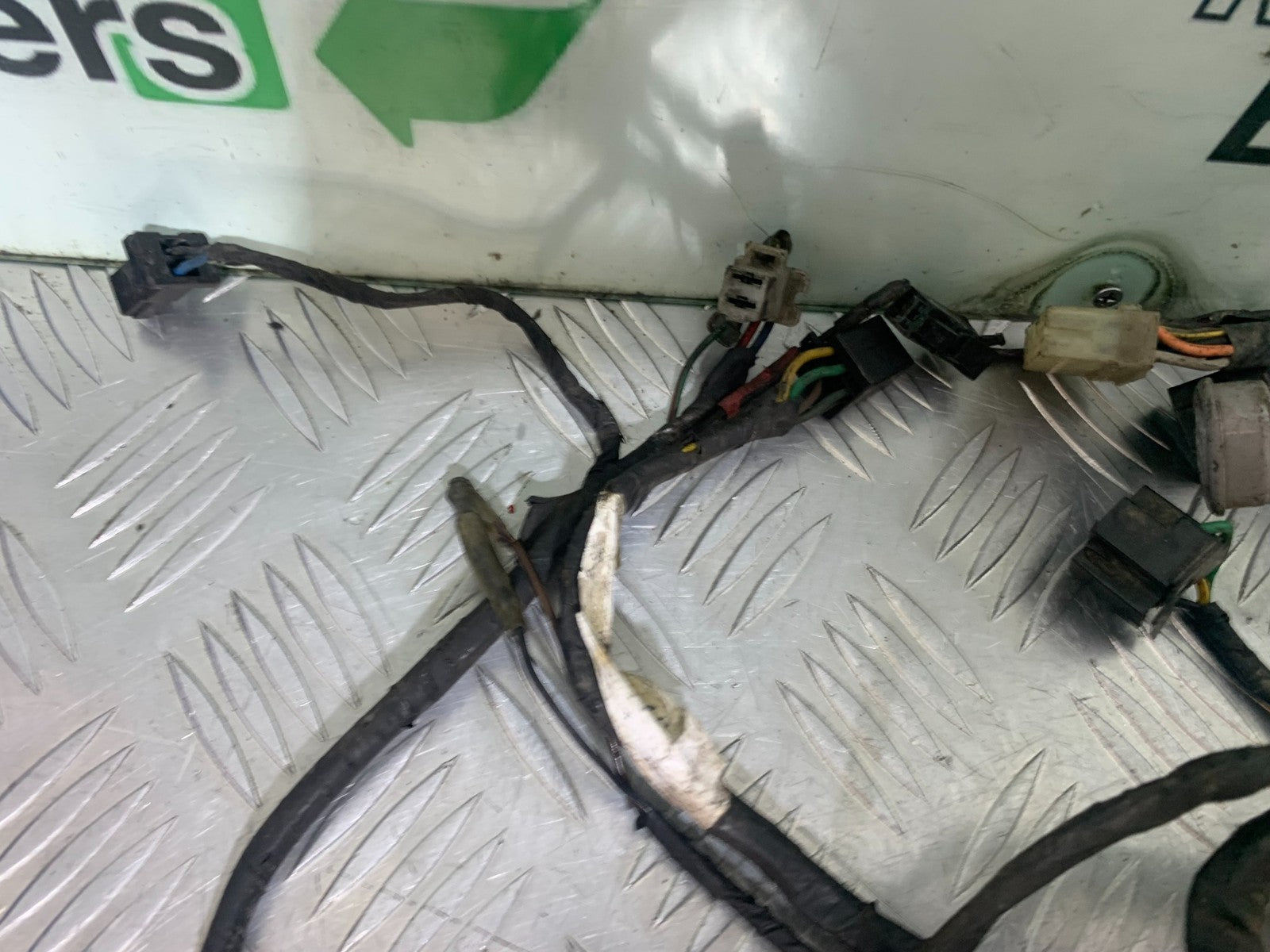 YAMAHA YZF1000 THUNDERACE WIRING LOOM YEAR 1997-2000 (CMB1204)