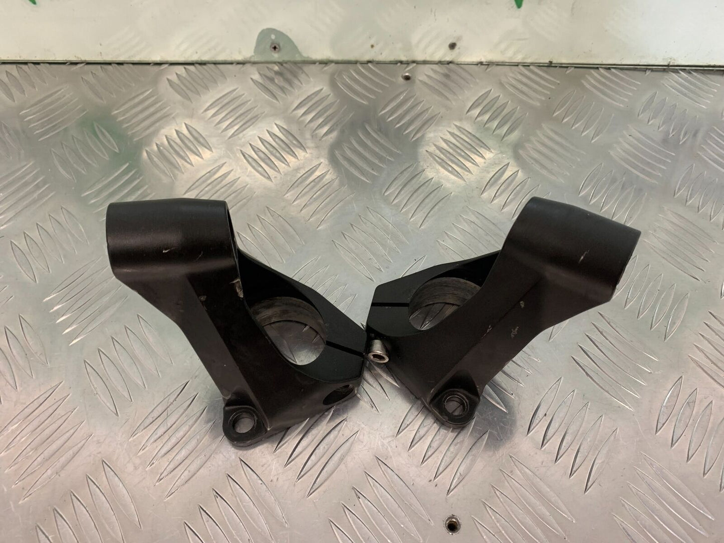 KAWASAKI Z1000 SX LEFT & RIGHT HANDLEBAR MOUNTS   YEAR 2011-16 (STOCK 942)