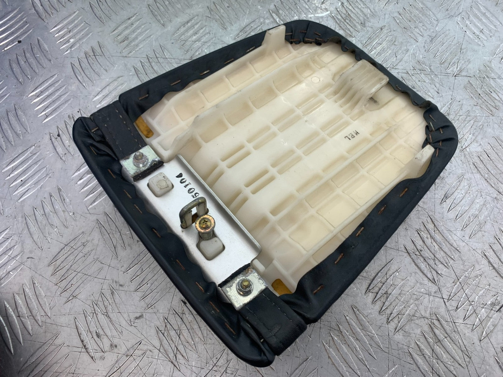 HONDA CBR1000 rr FIREBLADE REAR SEAT YEAR 2006 (CMB1220)