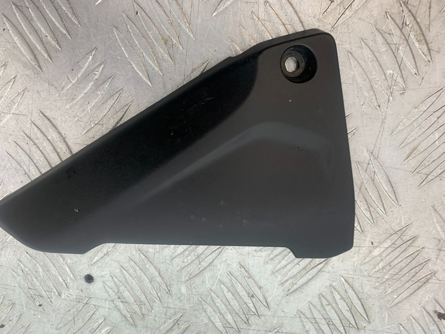 BMW R1200 R 1200 GS LEFT INFILL COVER  YEAR 2013-2016 (CMB1257)