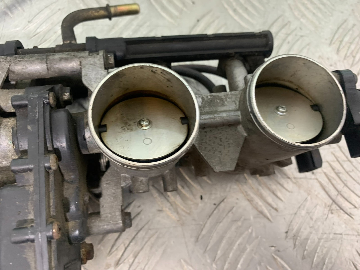 KAWASAKI Z750 Z 750 THROTTLE BODIES   YEAR 2004-2006  (CMB1234)