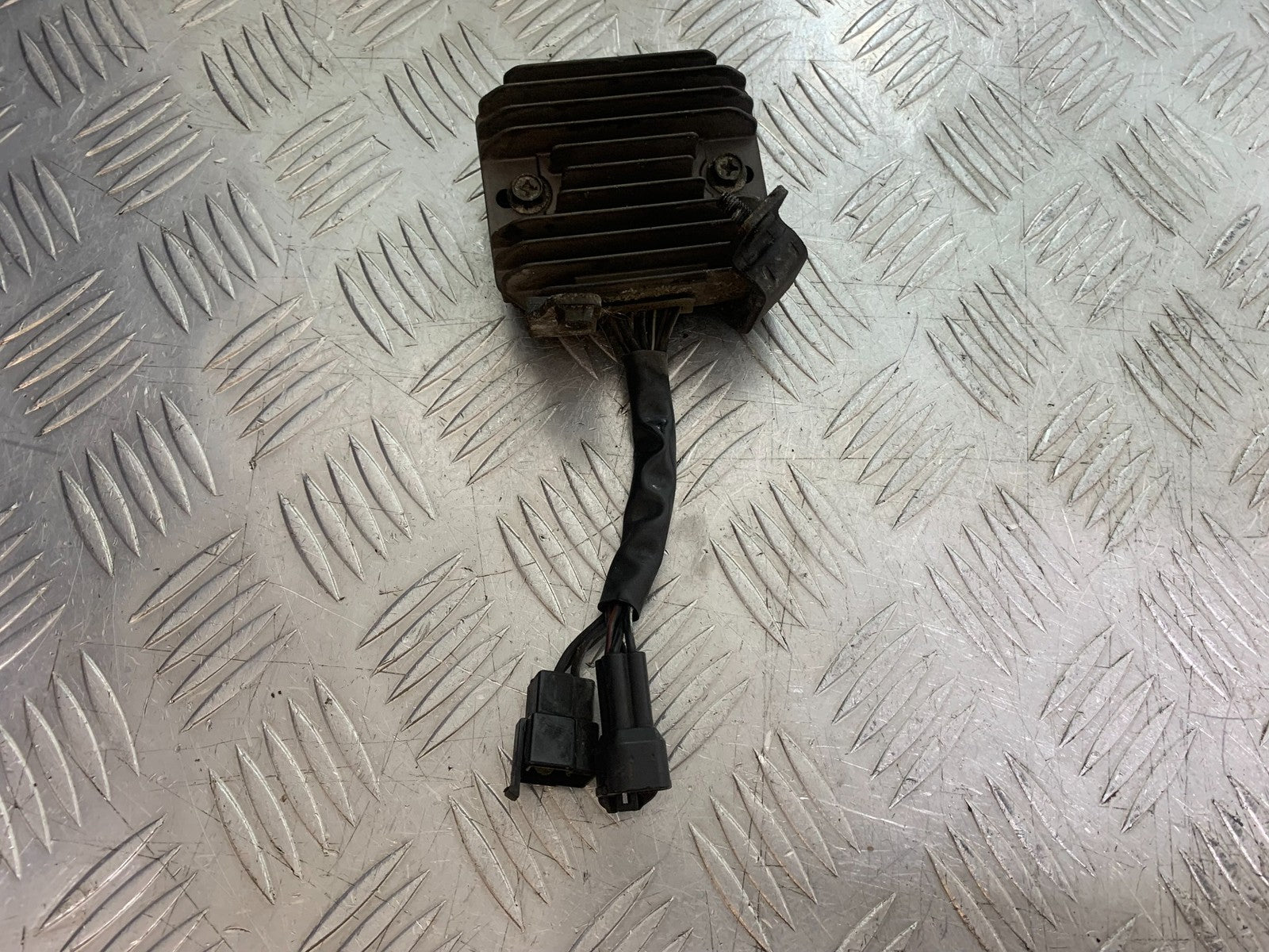 SUZUKI SV1000 SV 1000 S REGULATOR   YEAR 2003-2007 (CMB1293)