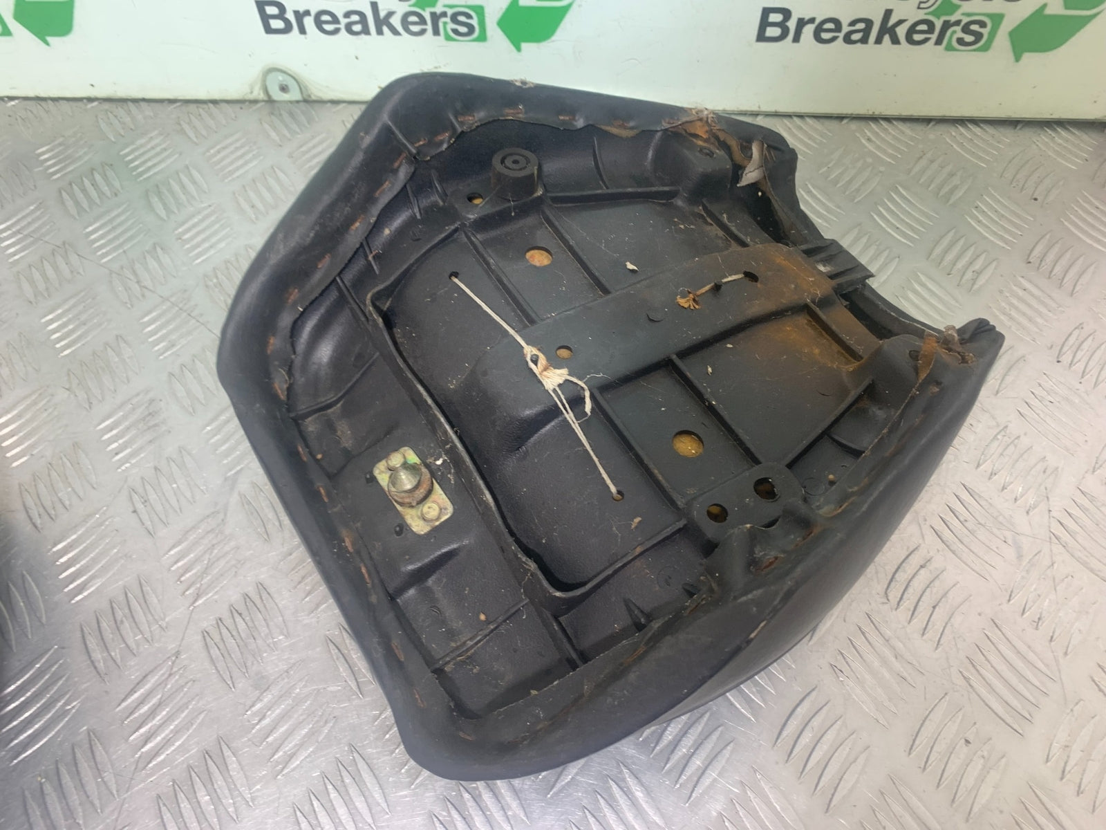 PIONEER XF250 FRONT SEAT YEAR 2009 (CMB1143)