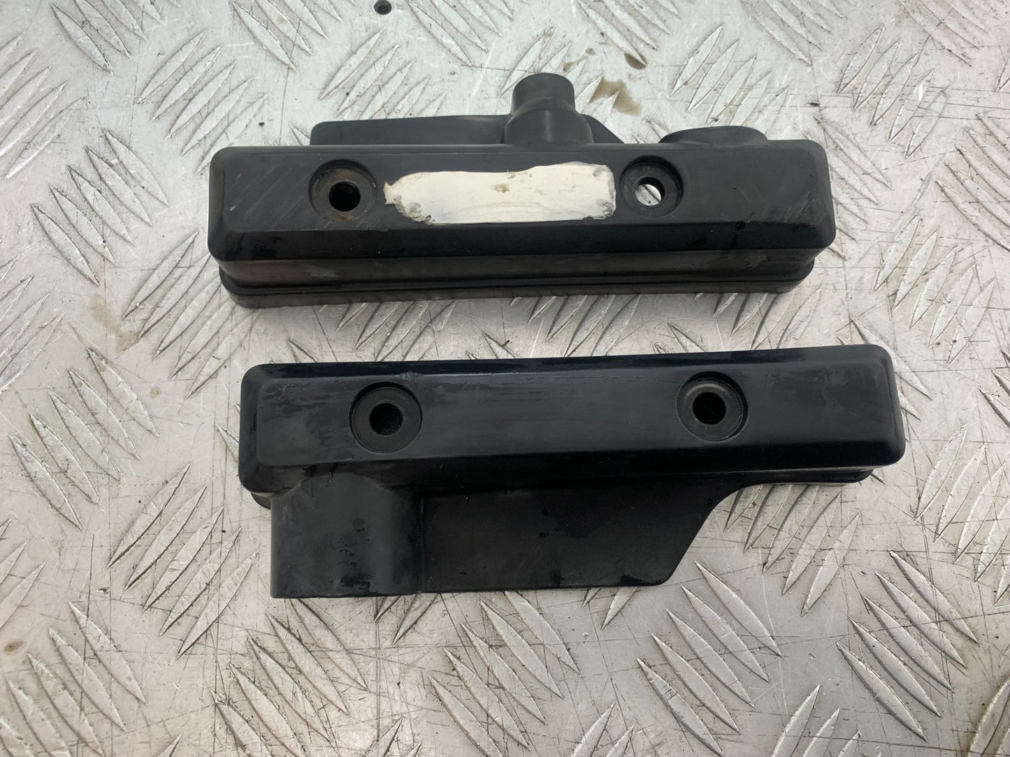 HONDA NTV 600 REVERE LEFT & RIGHT RADIATOR COVERS YEAR 1988-1996  (CMB1281)