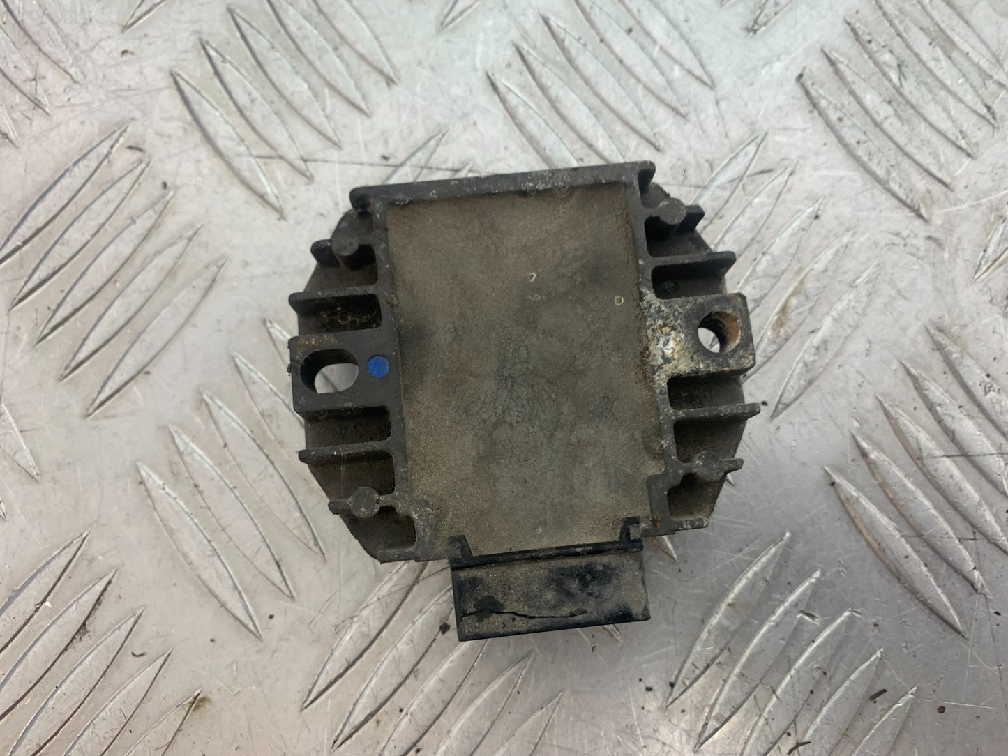 YAMAHA YBR125 YBR 125 REGULATOR  YEAR 2010-2017 (CMB1163)