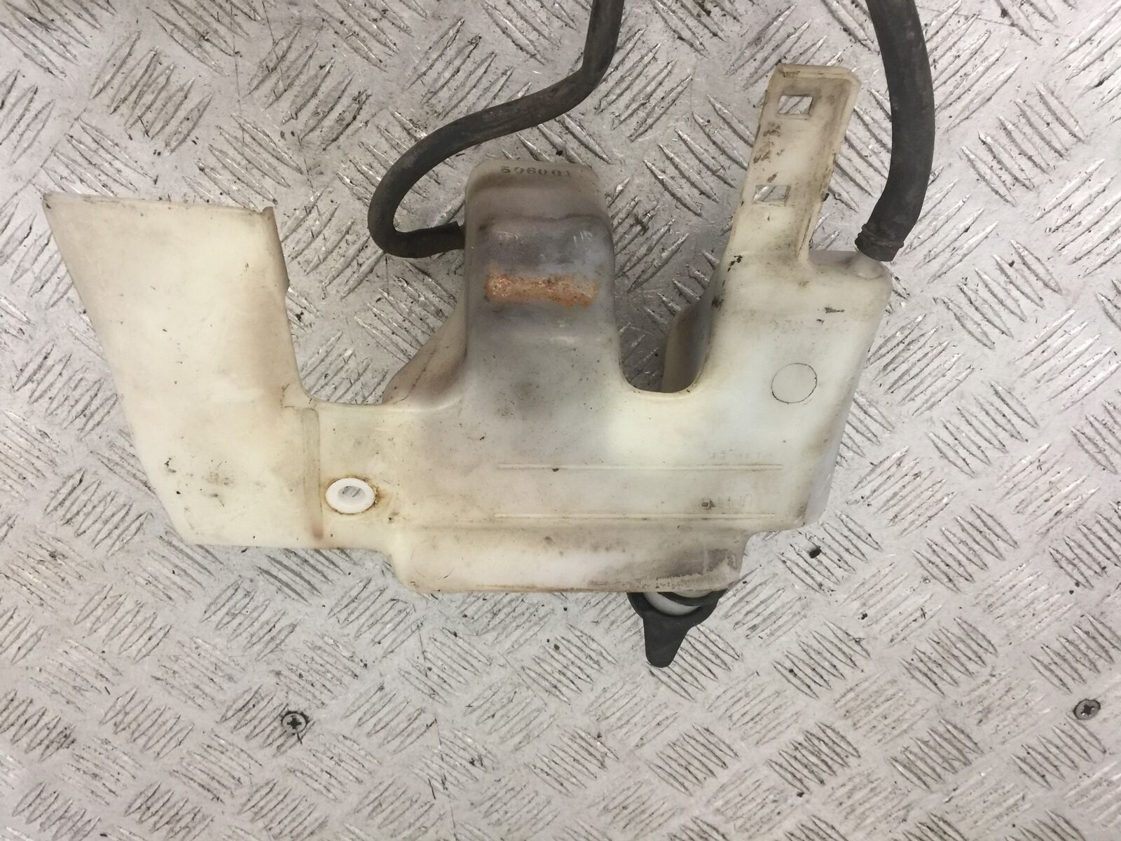 HONDA CB600 CB 600 HORNET COOLANT BOTTLE YEAR 1999-02 (STOCK 865)