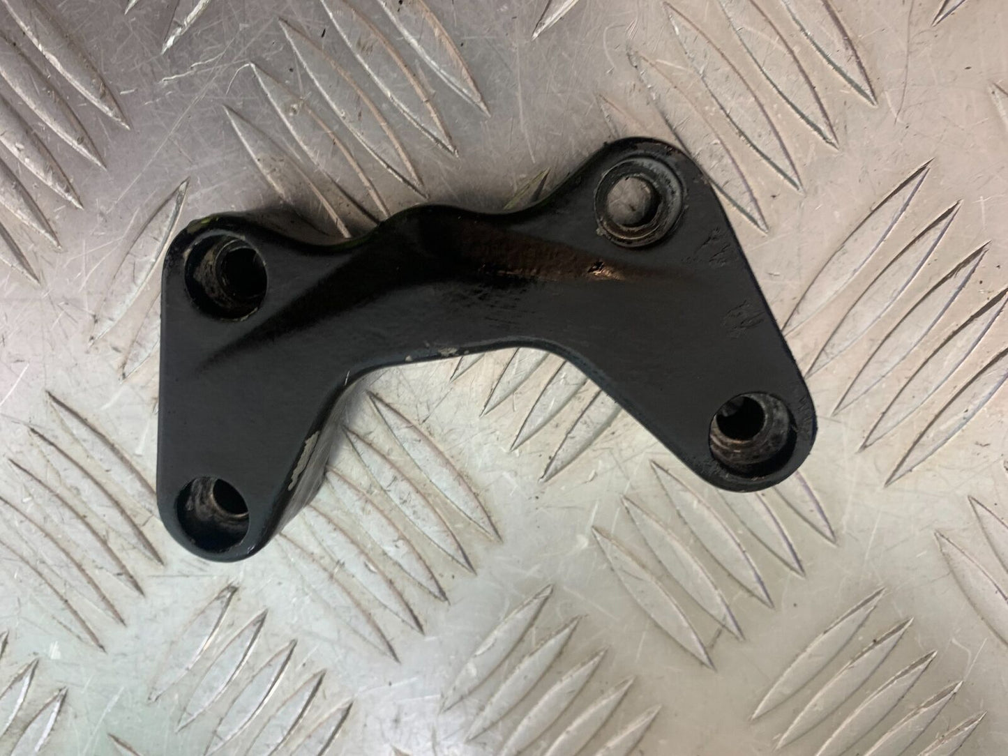 SINNIS TERRAIN 125 HANDLEBAR CLAMP  YEAR 2024 (CMB1072)