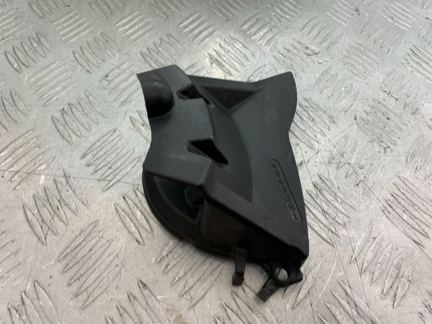 HONDA CBR1000 RR SPROCKET COVER  YEAR 2008-2011 (CMB1330)
