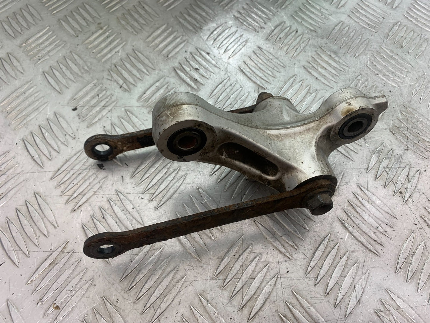 TRIUMPH TIGER 800 XRT REAR SHOCK LINKAGE   2018-2020 (CMB1193)