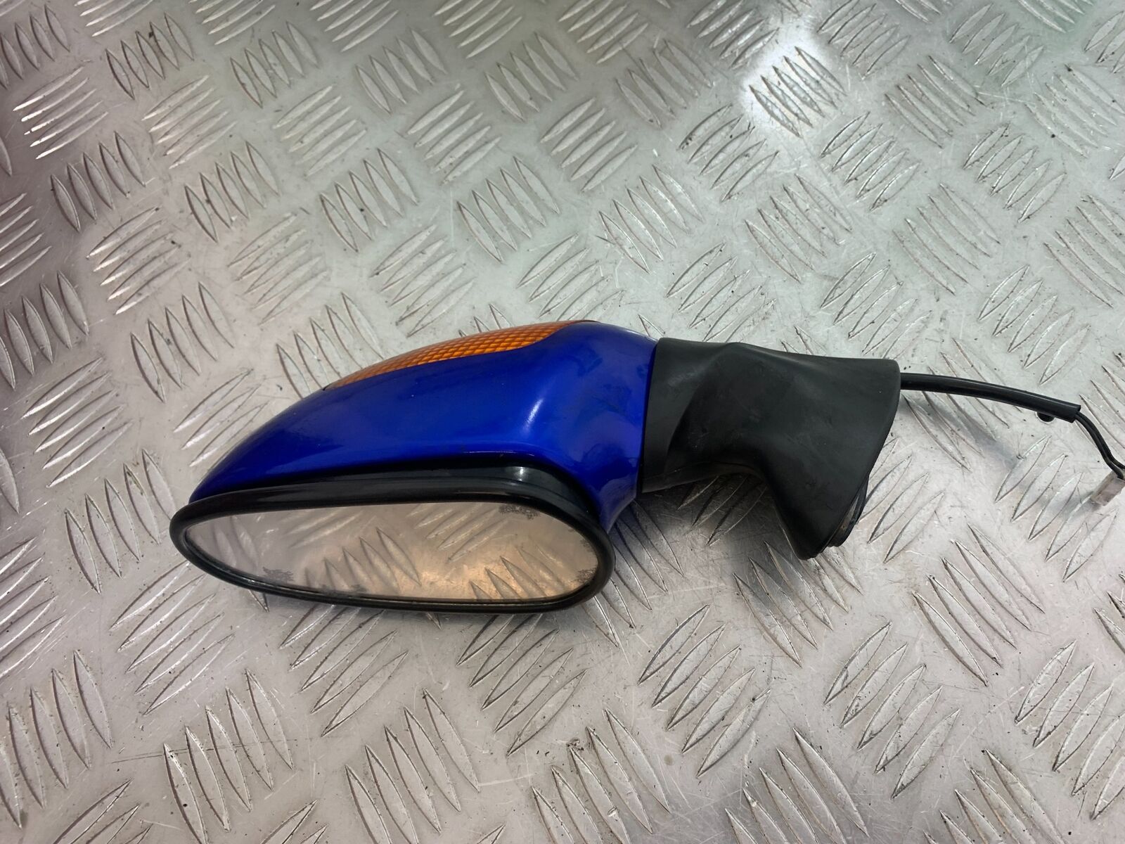HONDA CBR1100 BLACKBIRD LEFT MIRROR     YEAR 1999-2005 (CMB1103)