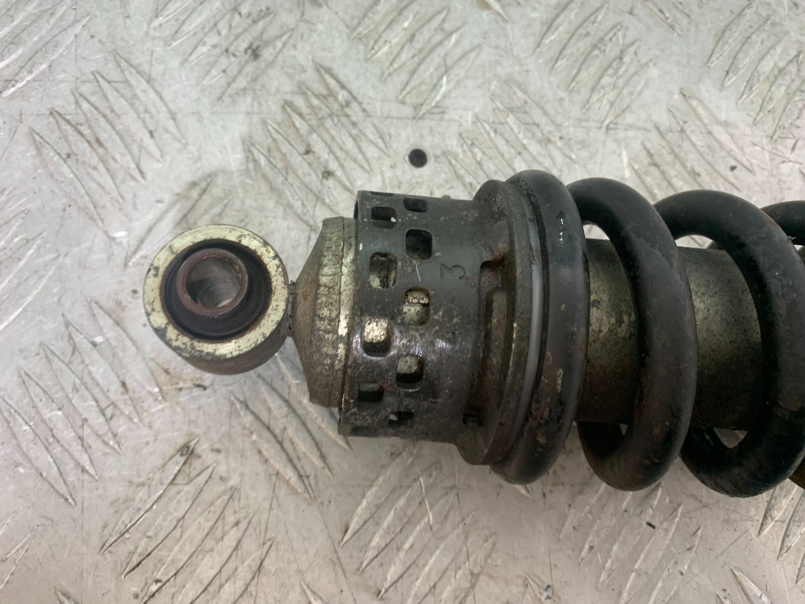 YAMAHA XJ900 XJ 900 DIVERSION REAR SHOCK  YEAR 1994-2002 (CMB1292)