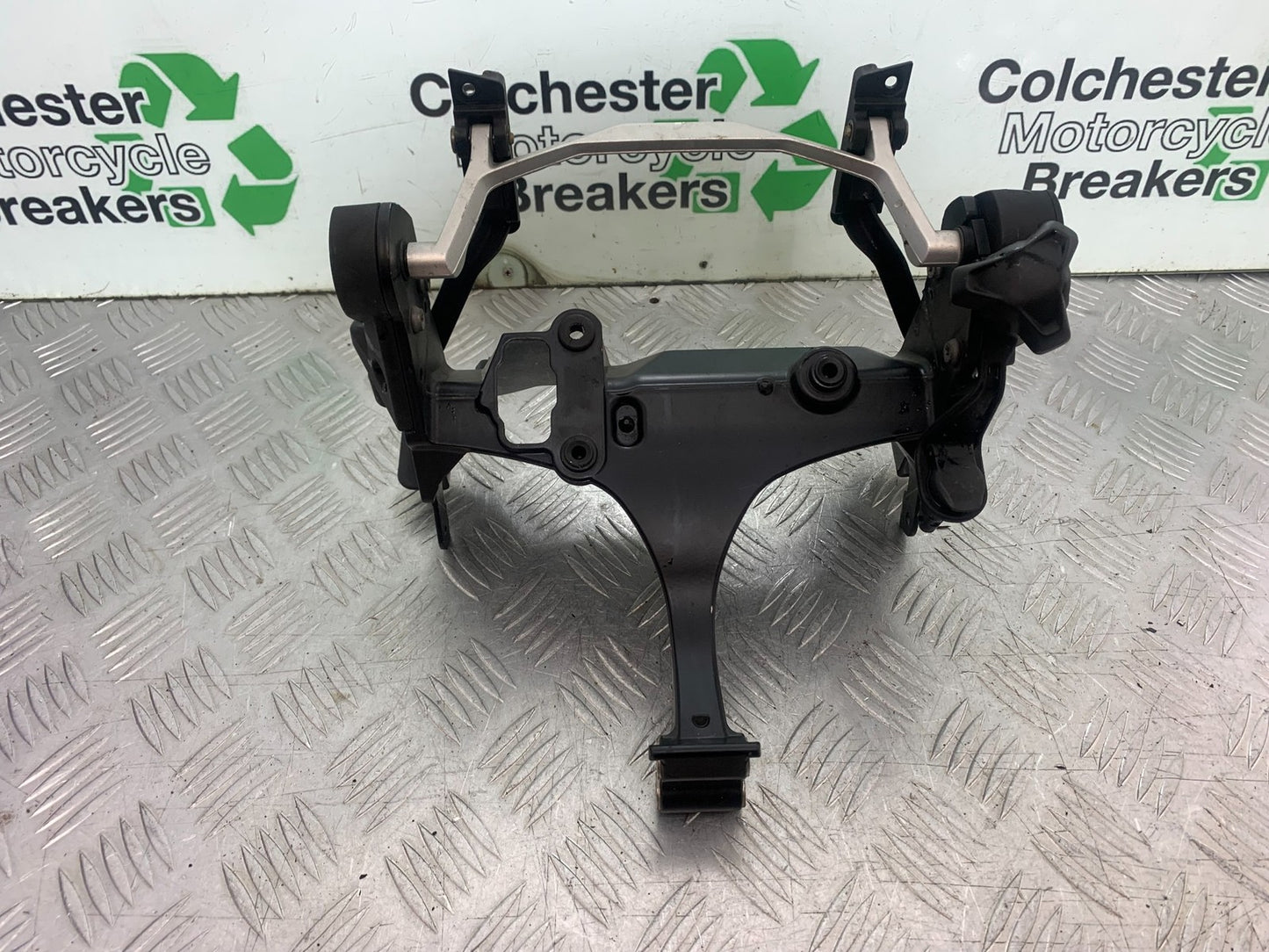 BMW R1200 R 1200 GS FAIRING BRACKET & SCREEN ADJUSTER   YEAR 2013-2016 (CMB1257)