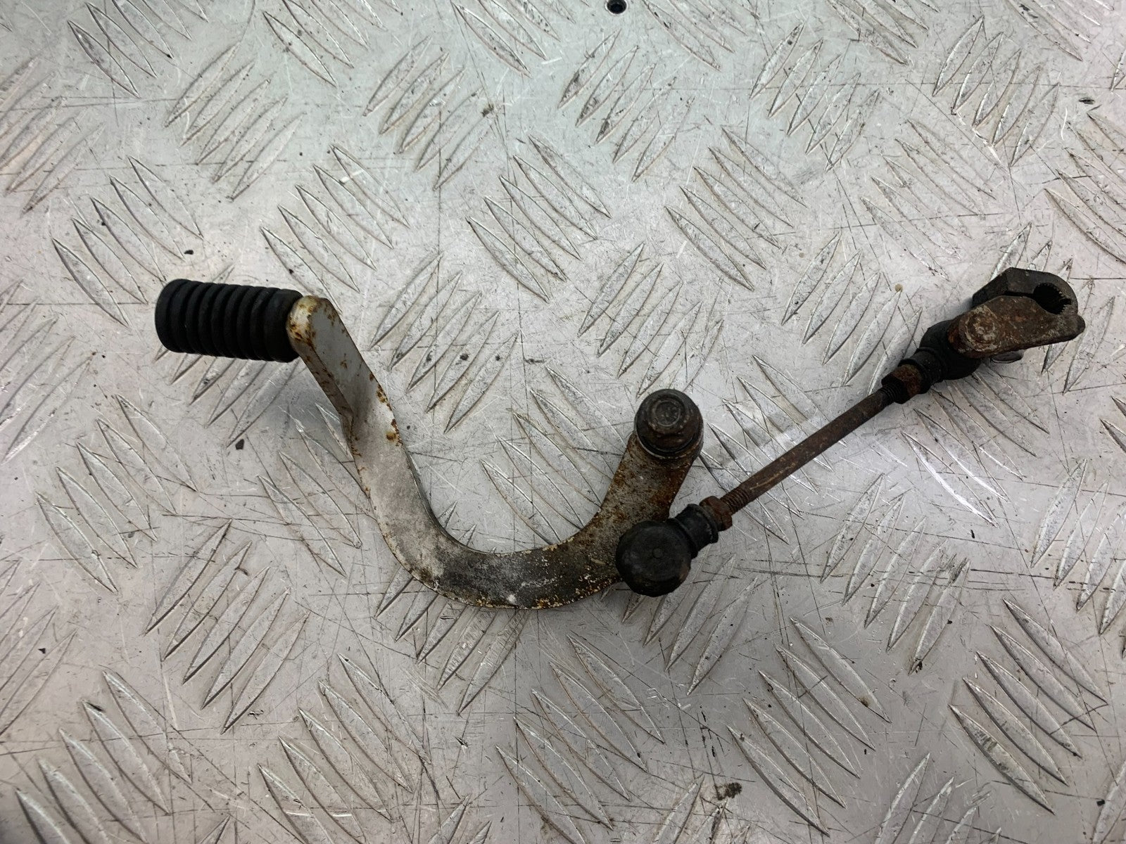 HONDA ST1100 PAN EUROPEAN GEAR LEVER  YEAR 1993-2001 (CMB1195)