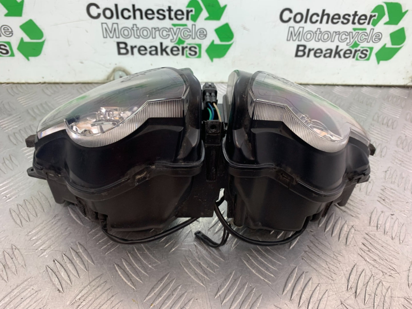 HONDA CBR1000 RR HEADLIGHT  YEAR 2008-2011 (CMB1330)