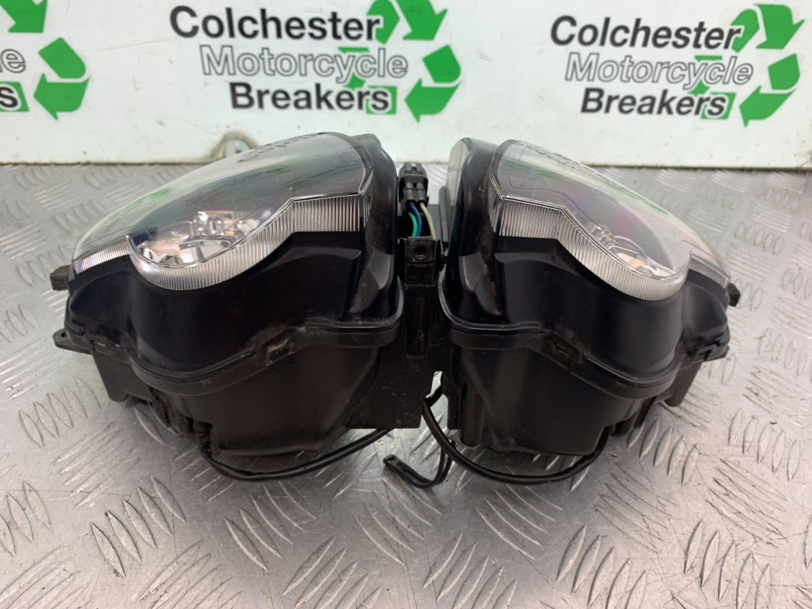 HONDA CBR1000 RR HEADLIGHT  YEAR 2008-2011 (CMB1330)